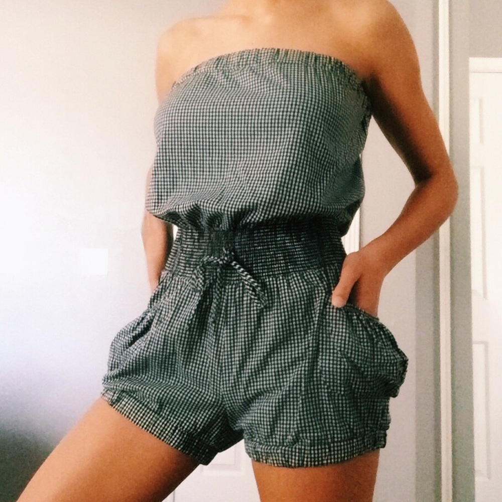 🖤Strapless Checkered Romper